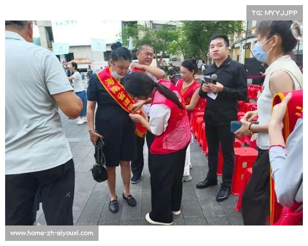 深圳高校志愿者团队提供双语服务助力赛事国际交流顺畅进行 深圳高校志愿者团队提供双语服务助力赛事国际交流顺畅进行